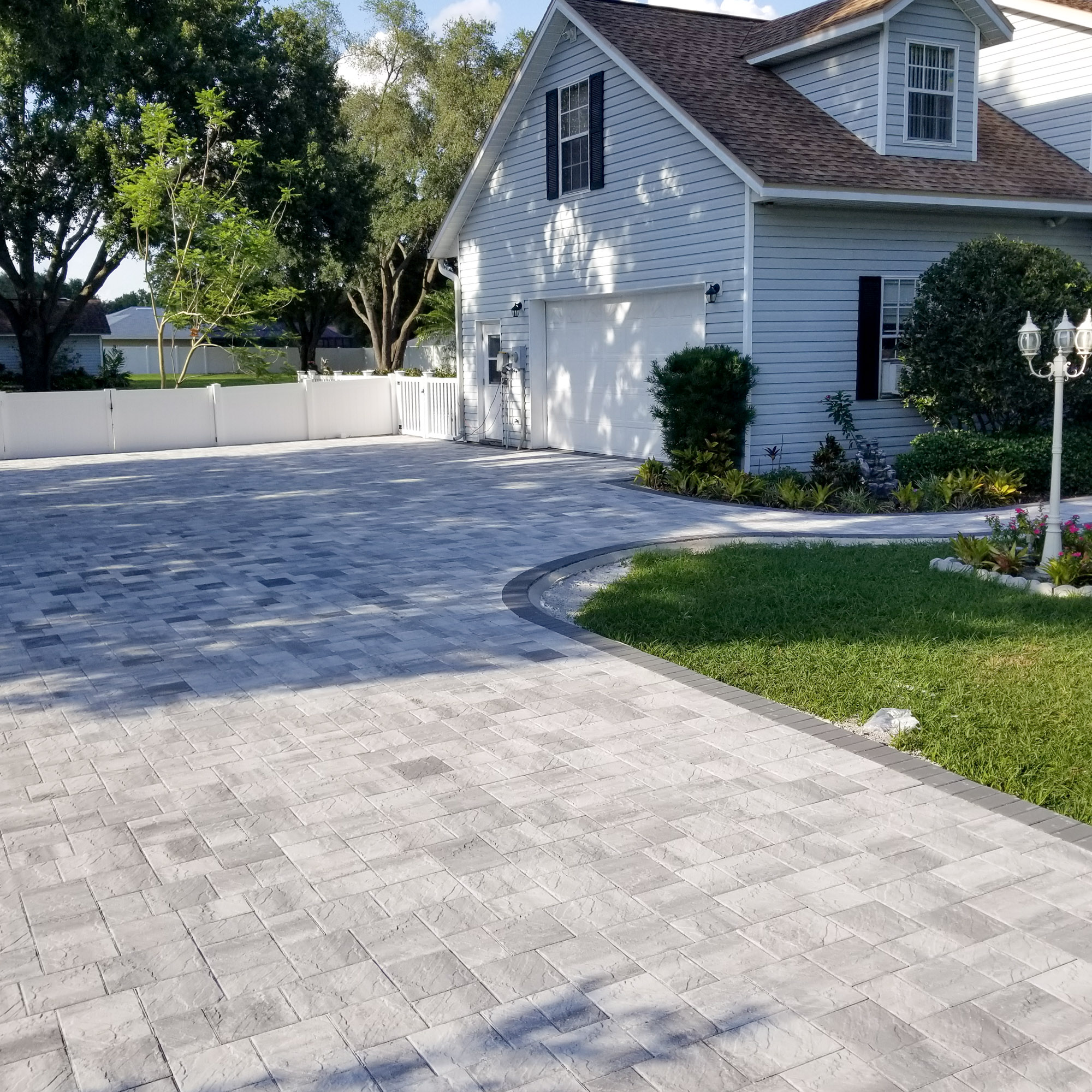 Custom designed paver driveways in Riverview & Winter Haven, FL