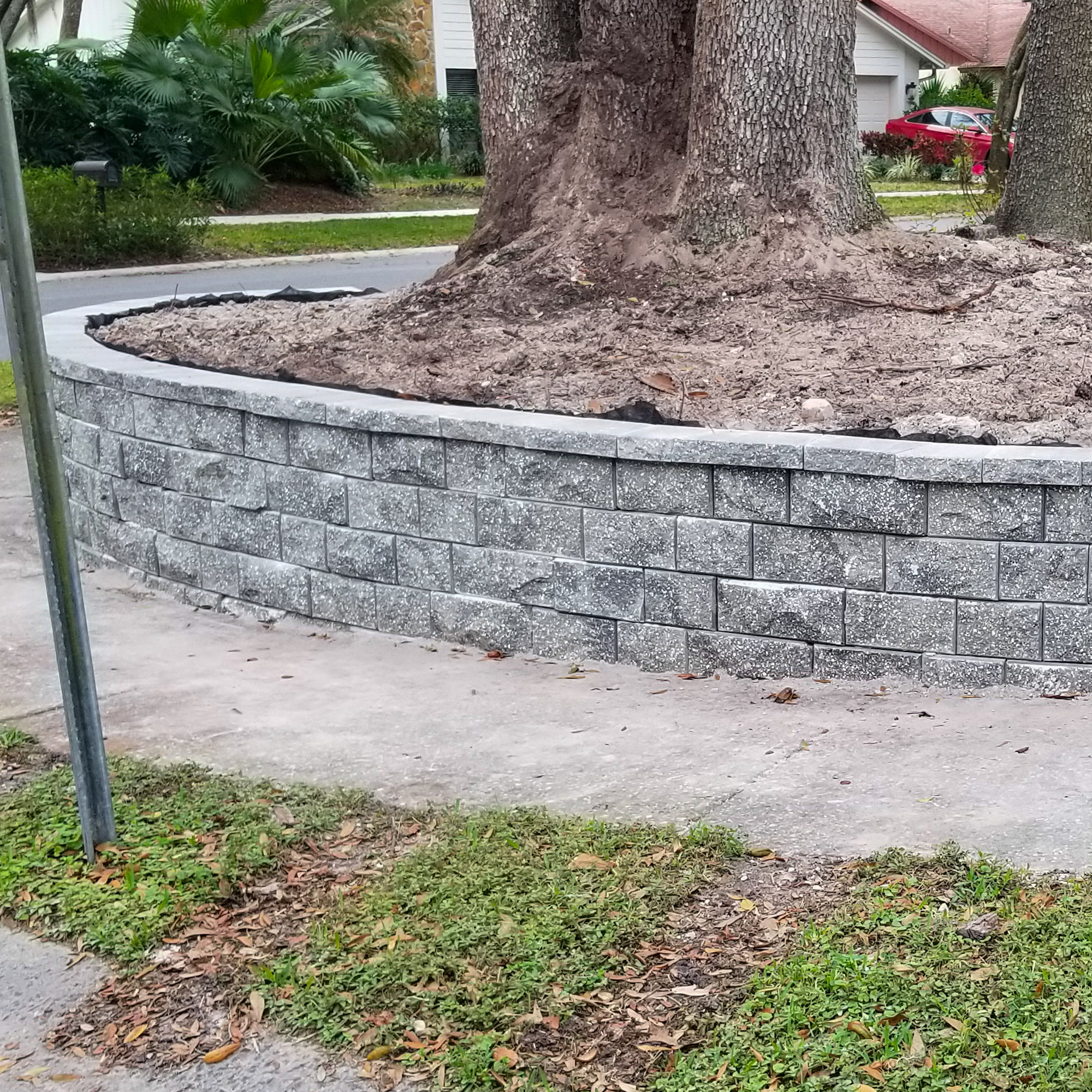 Custom made retaining walls in Riverview & Lakeland, FL