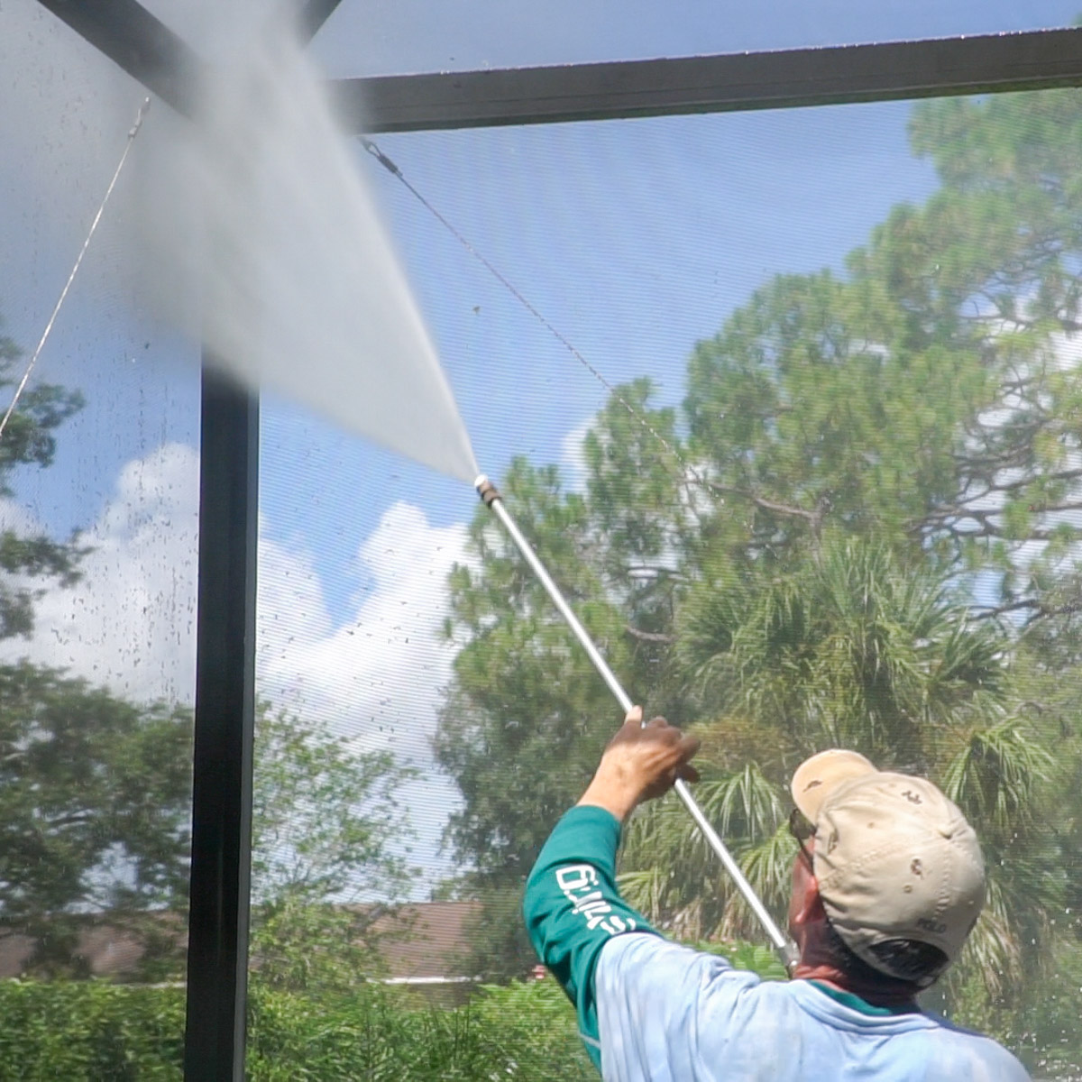 Low-pressure deep cleaning in Zephyrhills & Brandon, FL