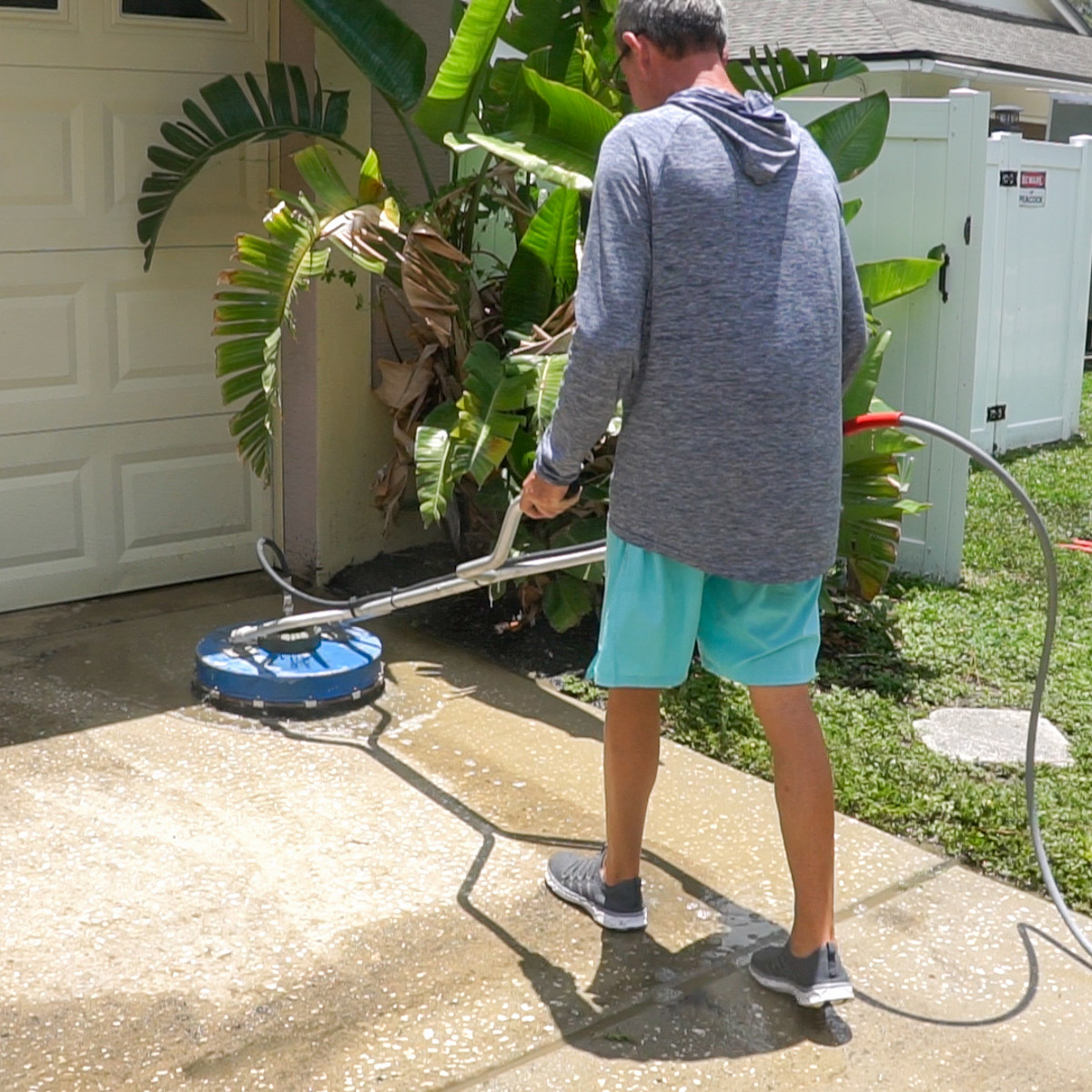 We pressure clean driveways in Dade City & Plant City, FL