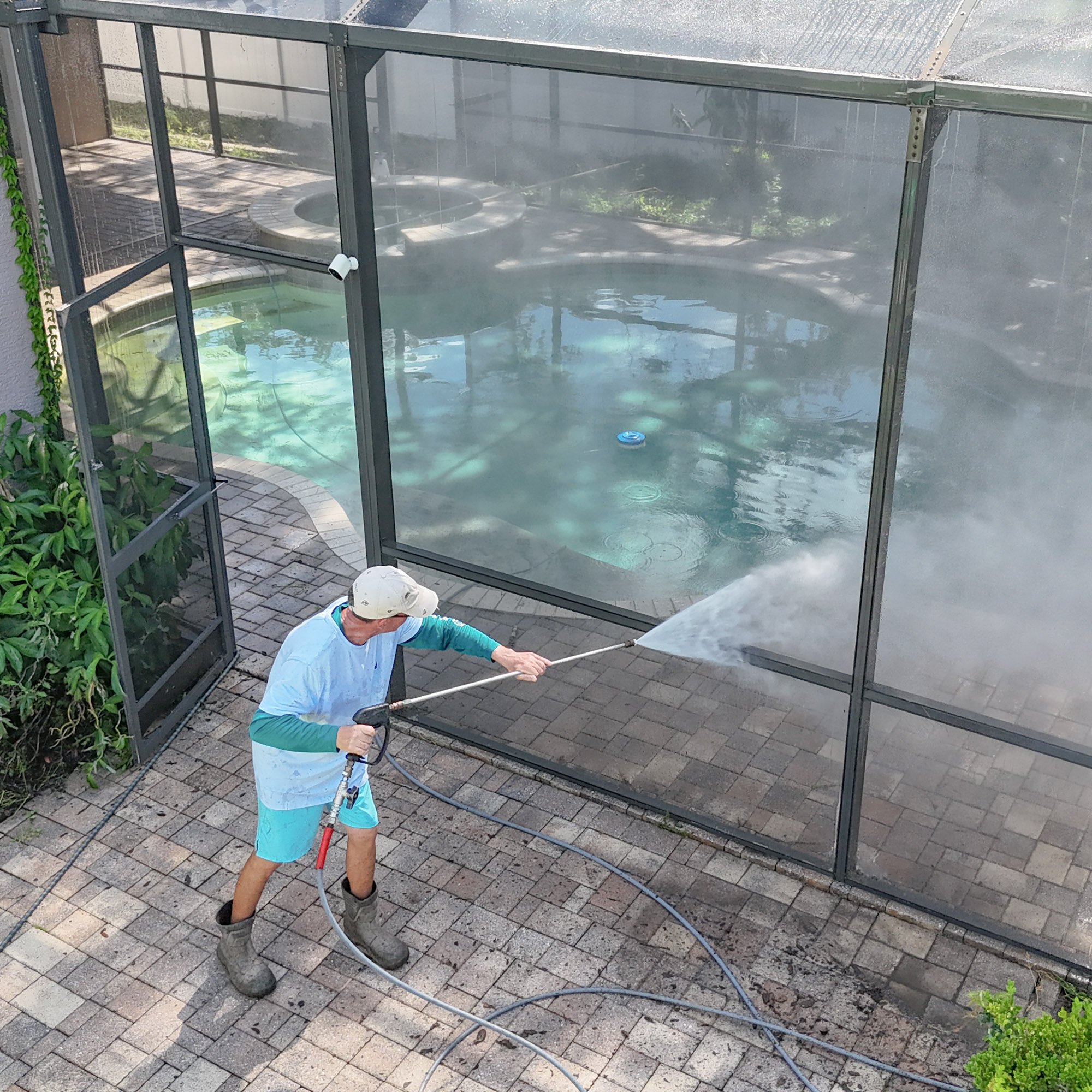 Professional power washing in Valrico & Plant City, FL