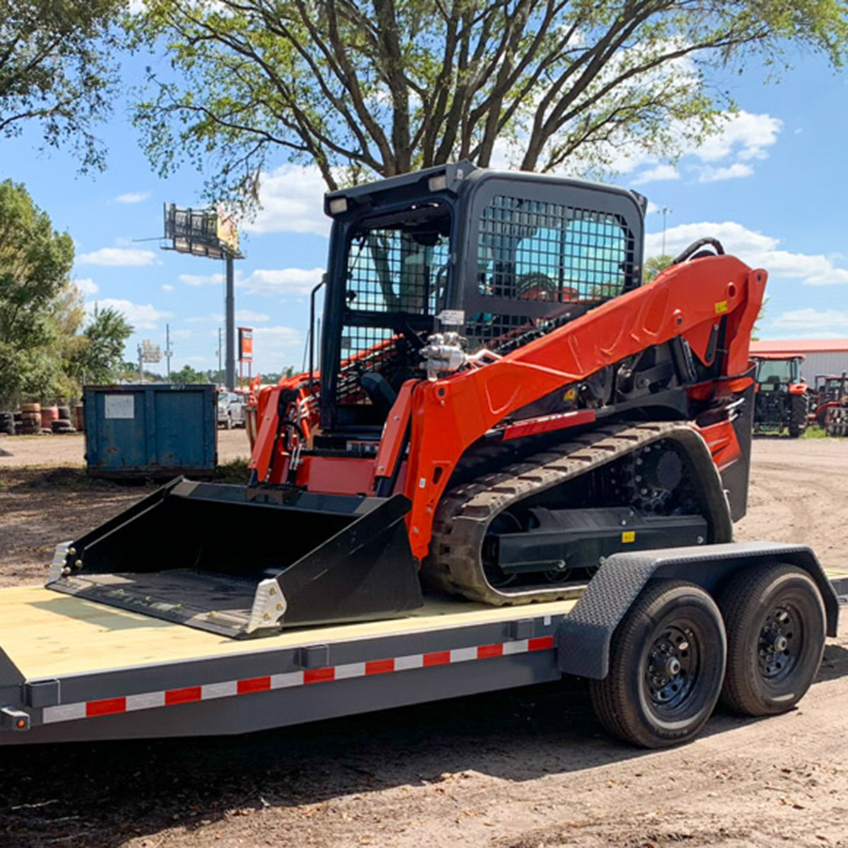 We rent track loaders in Ruskin & Bartow, FL