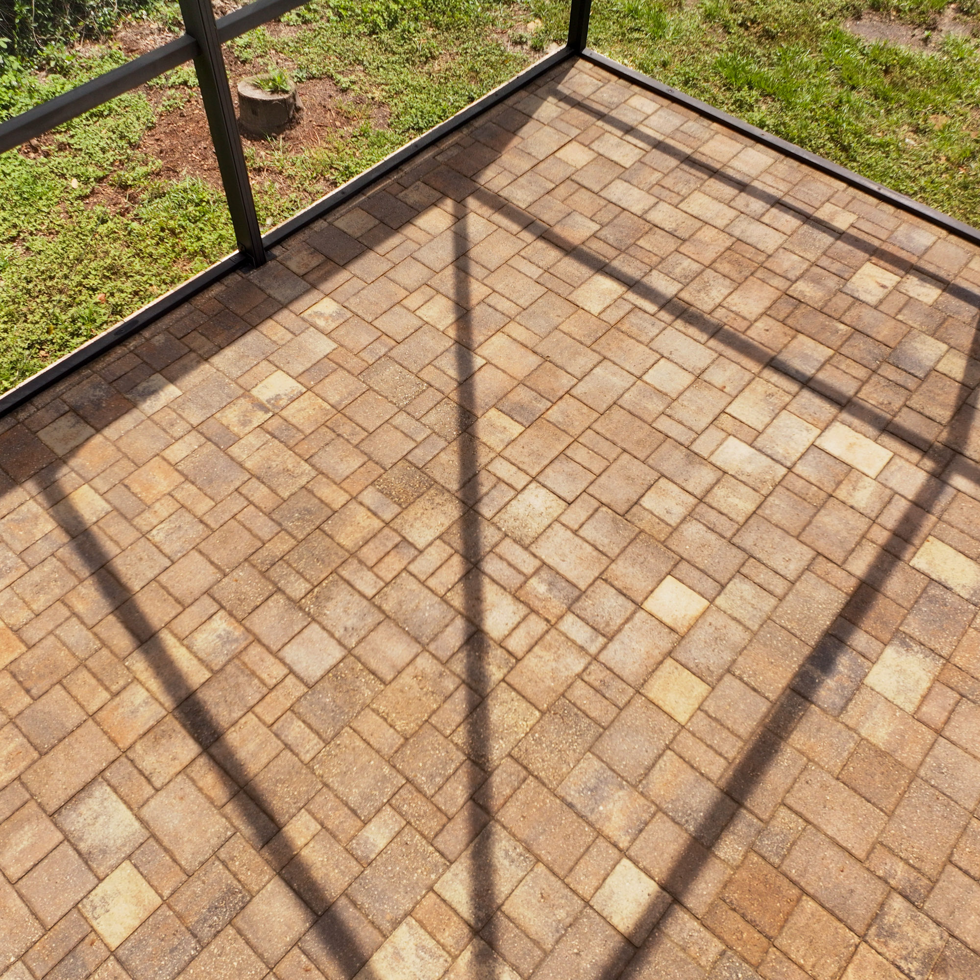 Keep your paver patio in top condition in Seffner & Zephyrhills, FL