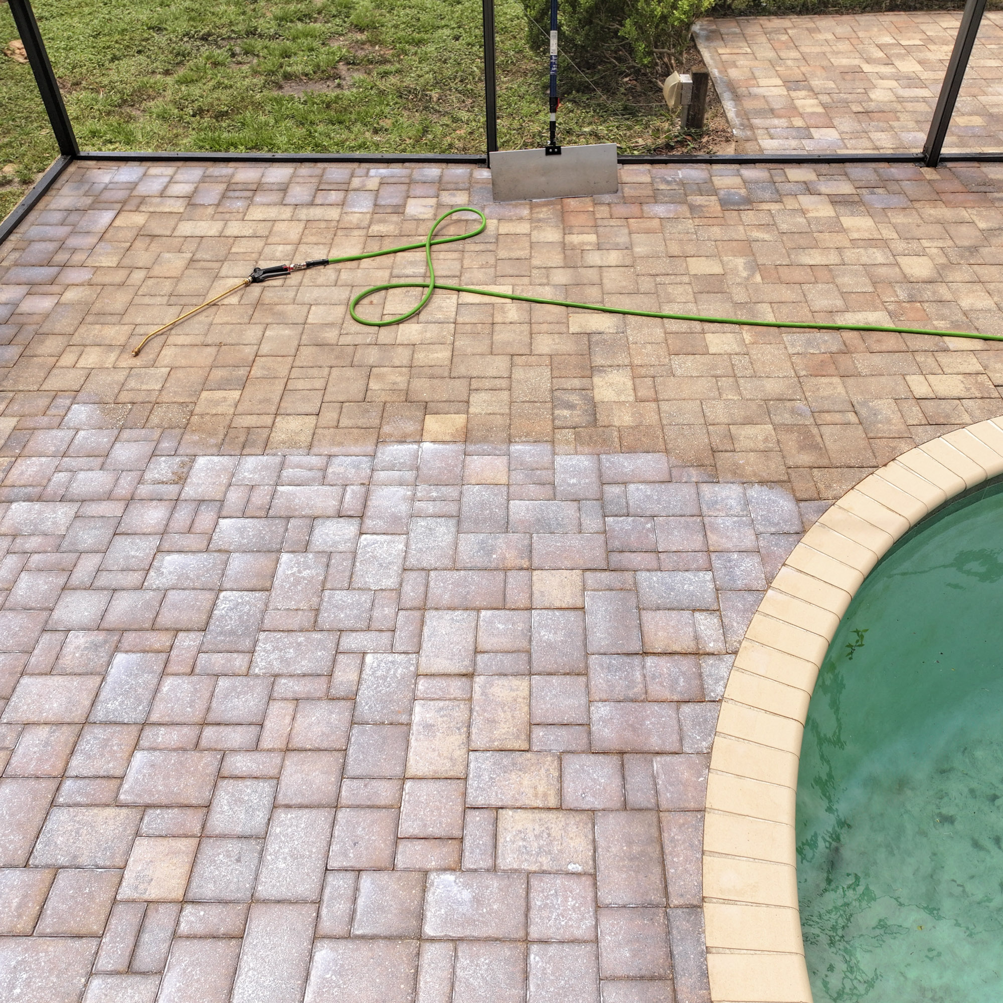 paver restoration and cleaning in Valrico, FL
