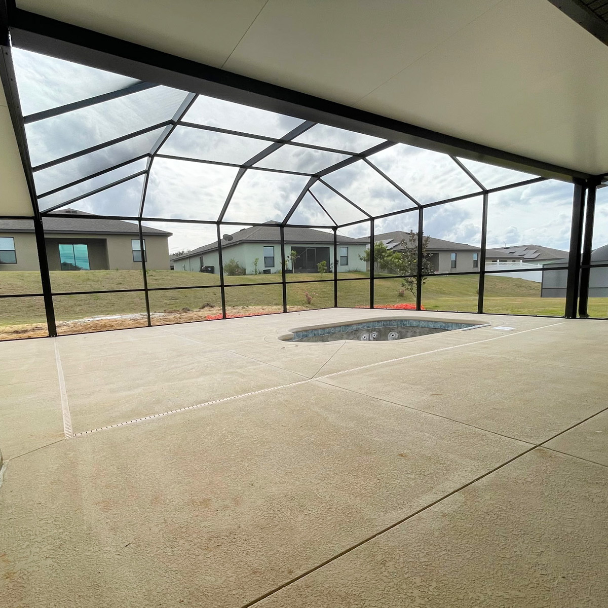 Installing custom screen enclosures in Wesley Chapel, FL